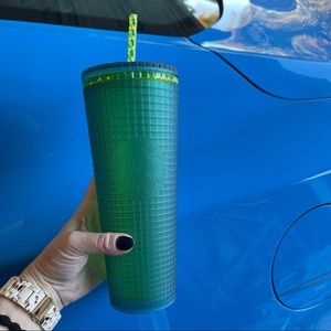 New Starbucks Limited Edition Mountain Dew Green Grid Texture Venti Tumbler Cup